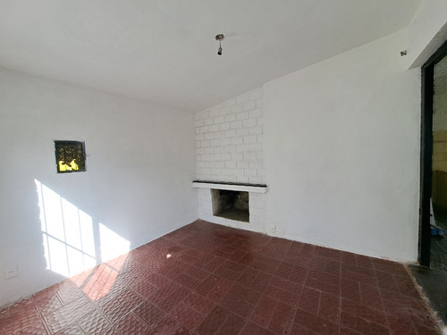 Avenida De Los Médanos Al Sur. Parillero, Estufa A Leña, Galpón, 1 Dormitorio.