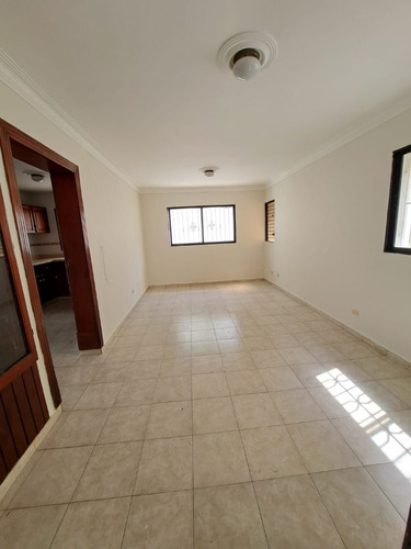 Casa En Arroyo Hondo Viejo En Venta