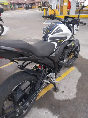 Vendo Suzuki Gixxer 150 Cc Modelo 2020 Soat Octubre 2025