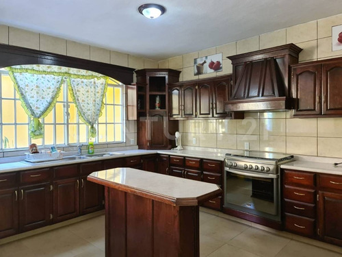 Imagen 6 de 13 de Casa En Venta En Alamedas De Zalatitán, Tonalá, Jalisco