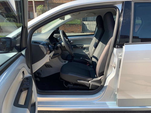 Volkswagen Up! 2018 1.0 High Up! 75cv