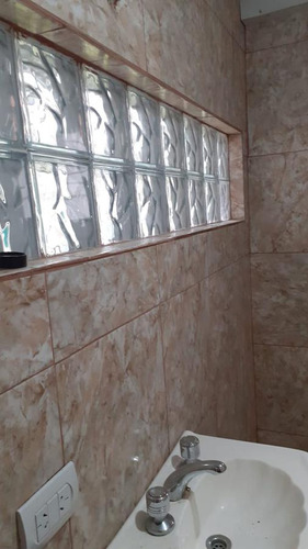 Casa En Venta - 2 Dormitorios 2 Baños - Jardín - 177.72mts2 - Punta Lara, Ensenada
