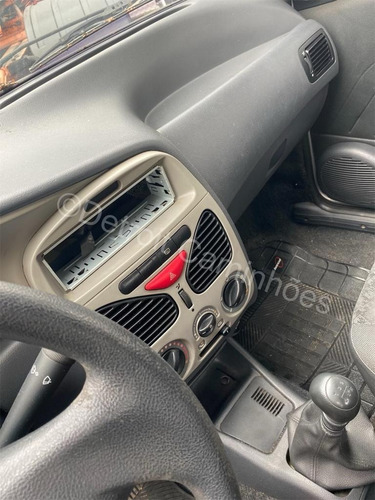 Imagem 7 de 15 de Fiat Siena 1.0 Celebration Flex Completo