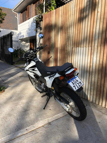 Imagen 4 de 18 de Honda Tornado Xr 250