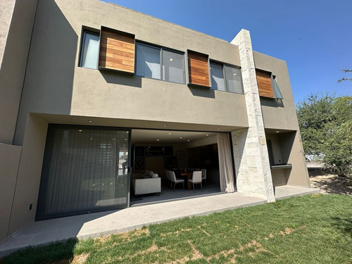 Estrena Residencia En La Espiga Residencial, Diseño De Autor, Gran Jardín, Cto S