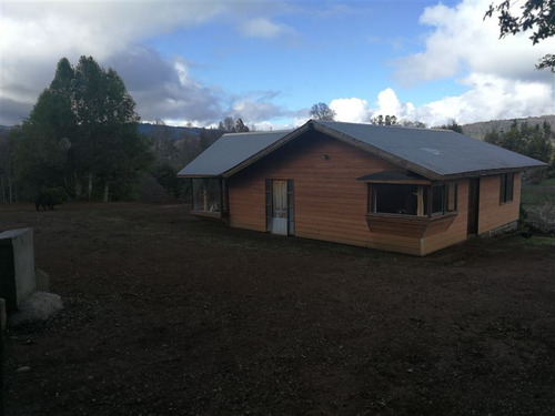 Casa En Venta De 2 Dorm. 1 Baño En Villarrica