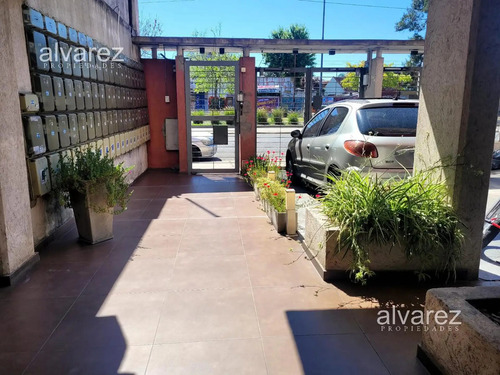 Departamento Dos Ambientes En Haedo - B.guemes