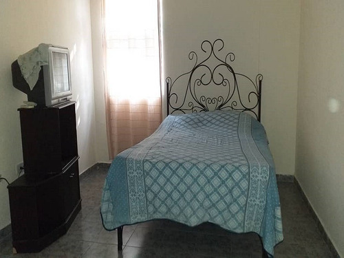 Imagen 9 de 15 de Se Vende Apartamento Paraparal. Res Maniapure. Ata-744 Thamara Guevara 04129515970 / 0416729568 Tg