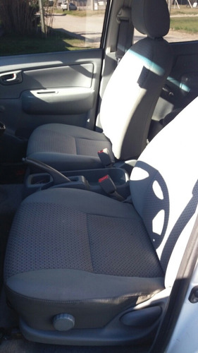 Toyota Hilux 2.5 Dx Cab Doble 4x4 (2009)