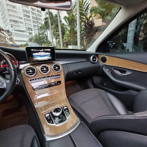Mercedes-Benz Clase C 2.0 Cgi Exclusive
