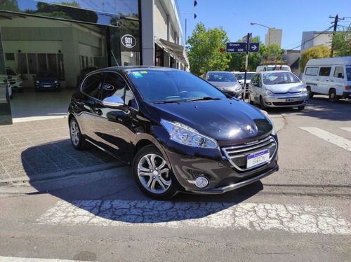 Peugeot 208 Feline Pack Cuir