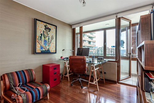 Departamento En Venta De 3 Dorm. Más Servicios En Las Condes