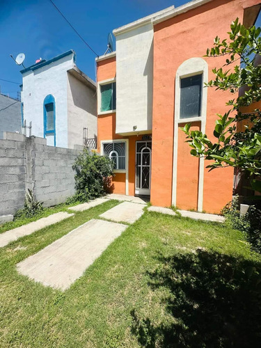 Casa En Venta En Escobedo, A 100m De Av. Raul Salinas