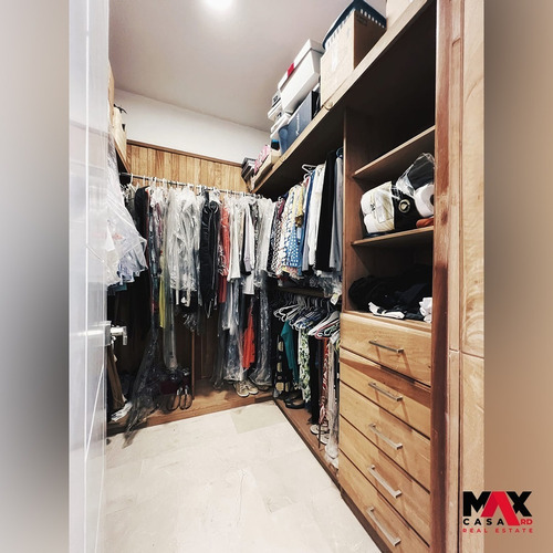 Imagen 15 de 30 de Lujoso Apartamento En Venta En El Centro De Piantini 400m2