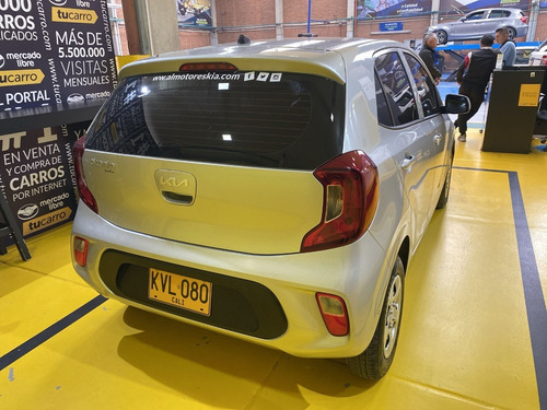 Imagen 10 de 25 de Kia Picanto 1.0