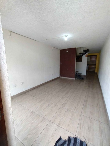 Casa Condominio, Calle Hacienda De La Nube Uno No. 19 A, Lote 4, Manzana 36, Fraccionamiento Hacienda Real De Tultepec, Tultepec, Estado De México, Rf3.