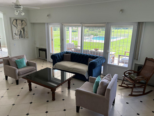 Casa En Venta En Country Las Praderas