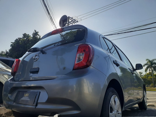 Imagem 4 de 17 de Nissan March