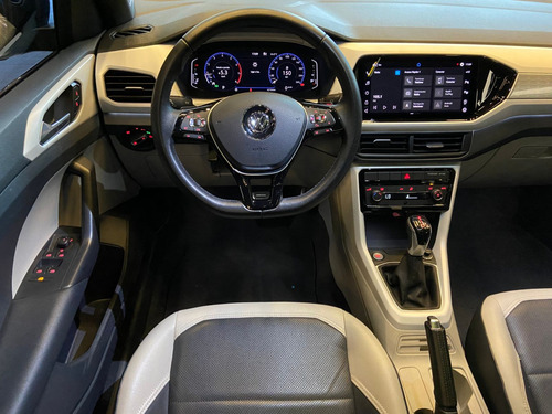 Volkswagen T-Cross 1.4 250 TSI TOTAL FLEX HIGHLINE AUTOMÁTICO