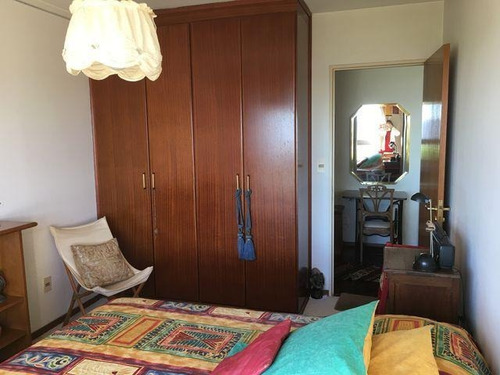 Frente Al Golf Con Muebles Y Garage !!