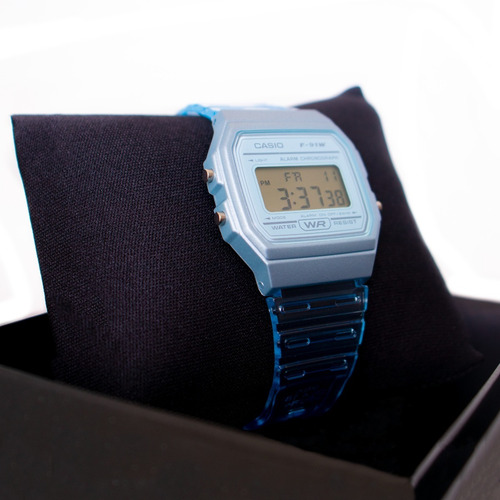 Imagem 6 de 10 de Relógio Casio Feminino Vintage F-91 Transparente Cores