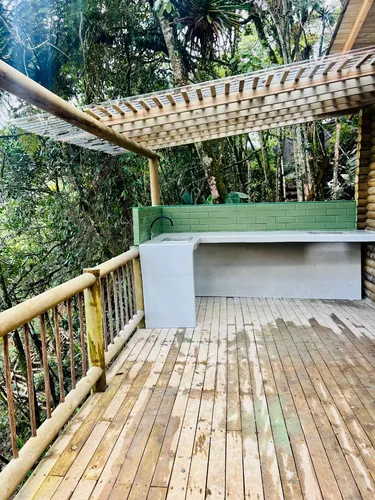 Lote Con Cabaña En Oriente Palmas Via Sajonia