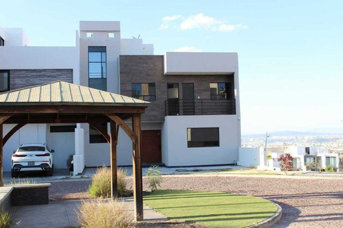 Casa En Renta Valle Tinto Cerca De Vista Real Corregidora Queretaro