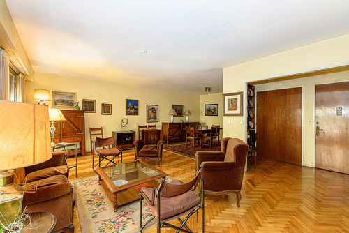 Departamento En Venta En Recoleta, Capital Federal, Buenos Aires