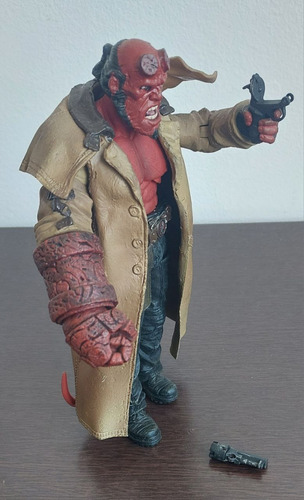 Hellboy The Golden Army Columbia Pictures Movie Mezco (Usado)