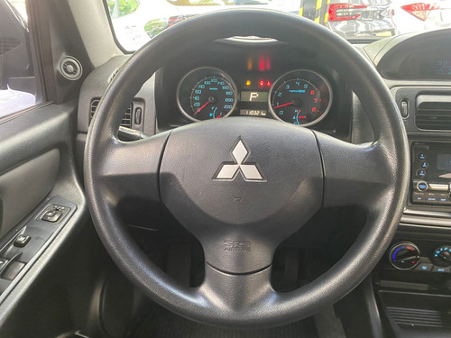 Mitsubishi Pajero TR4 2.0 4X2 16V 140CV FLEX 4P AUTOMÁTICO