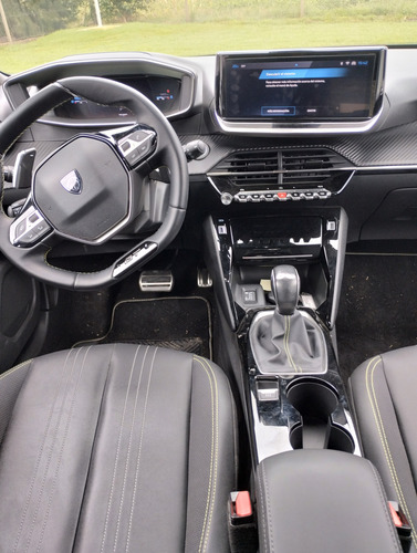 Peugeot 2008 1.0T Gt