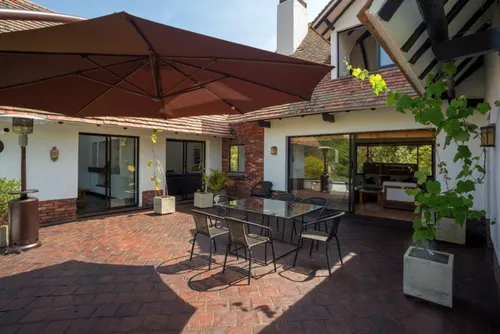 Casa En Arriendo/venta En Canelon. Cod A16565