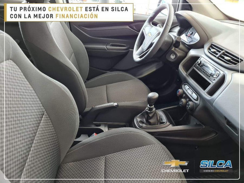 Imagen 8 de 11 de Chevrolet Joy 2023 Gris Plata 0km