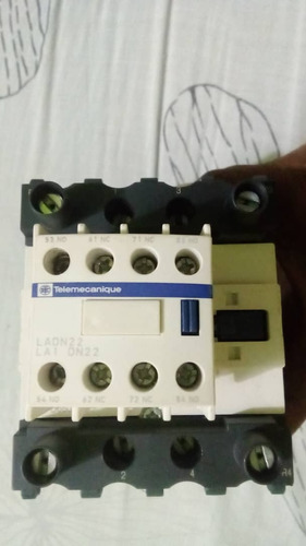 Contactor Schneider Electric  Telemecanique Ladn 22