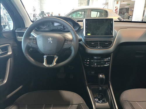 Imagen 9 de 15 de Peugeot 2008 1.6 Feline Tiptronic - Avec Peugeot