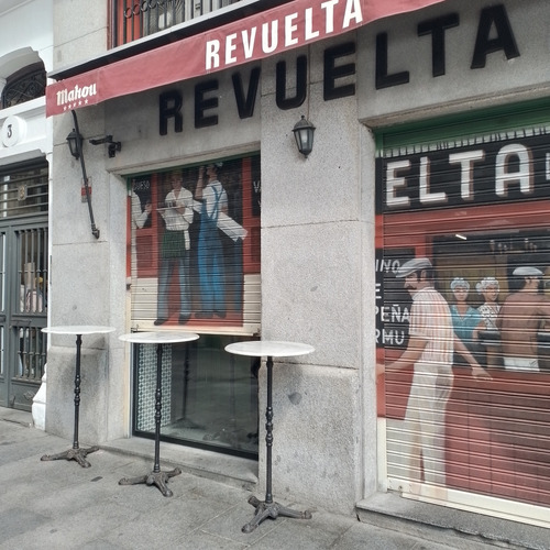 Mesa Alta De Hierro Fundido Y Mármol - Marca Madrid