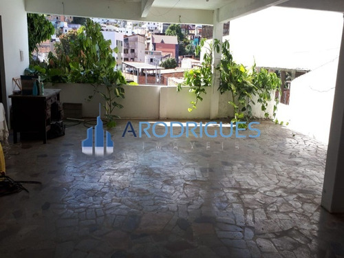 Imagem 5 de 22 de Linda Casa À Venda No Condomínio Quinta Do Candeal, 4/4 Com 2 Suítes, Nascente! - Ca00472