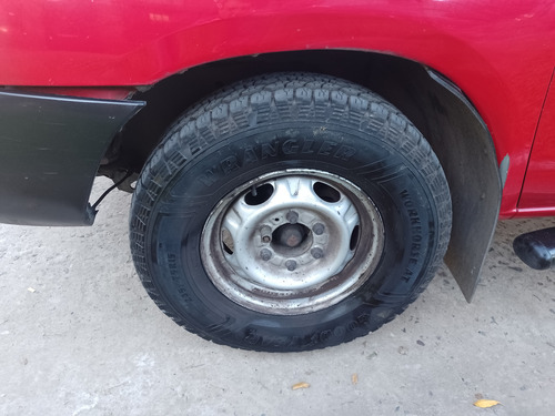 Nissan NP300 2.5 Cabina Doble 133cv 4x2