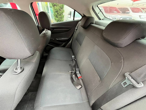 Imagem 6 de 15 de Chevrolet Onix 1.0 Mpfi Joy 8v Flex 4p Manual