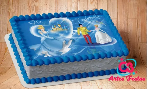 Bolo de aniversário com decoração de papel de arroz azul