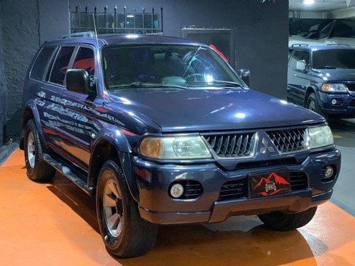 Imagen 2 de 11 de Mitsubishi Montero Sport Sport