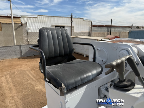Grua Barrena 1999 International 4700 Con Terex De 11.72 Ton