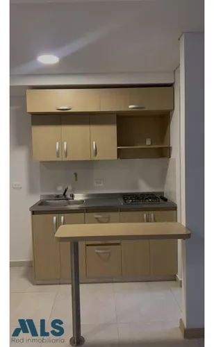 Venta Apartaemento En Itagui Muy Central(mls#249699)