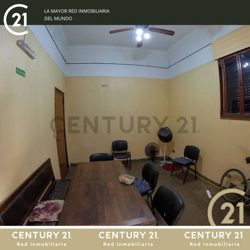 Local + Fondo De Comercio En Venta