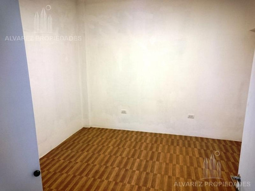 Imagen 8 de 10 de Casa Ph 2 Ambientes Venta Castelar Centro