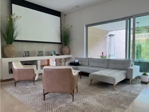 Casa Para La Venta En Alto De Las Palmas