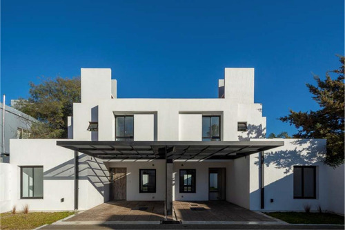 Imagen 5 de 30 de Duplex A La Venta - Villa Belgrano - 2 Y 3 Dormitorios - En Planta Baja Y Alta