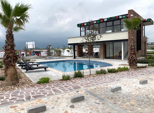 Imagen 2 de 14 de Casa En Venta Con Recamara En Planta Baja En San Miguel De Allende Guanajuato.