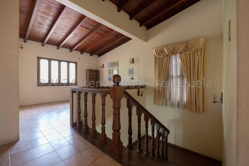 Casa En Venta. Colinas De Vista Alegre. Kr24-17100. Katia Rosero M.