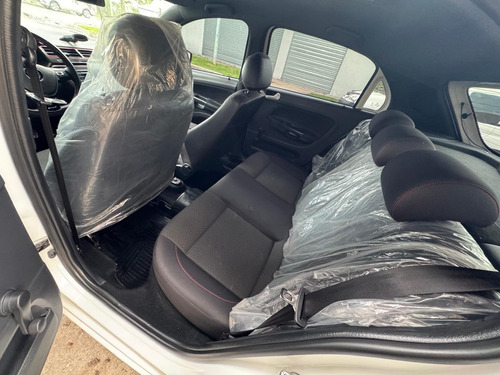 Volkswagen Gol Trend 1.6 Sportline 101cv